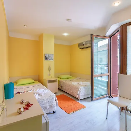 Guest house & Fotinov