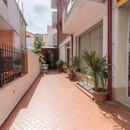& Fotinov Guest house