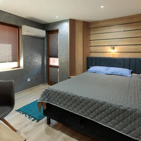 & Fotinov Бургас