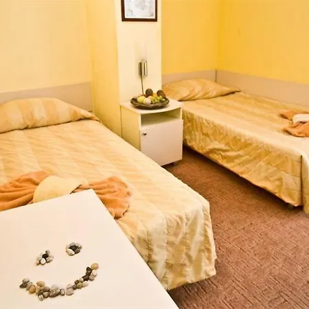 & Fotinov Гостевой дом Бургас