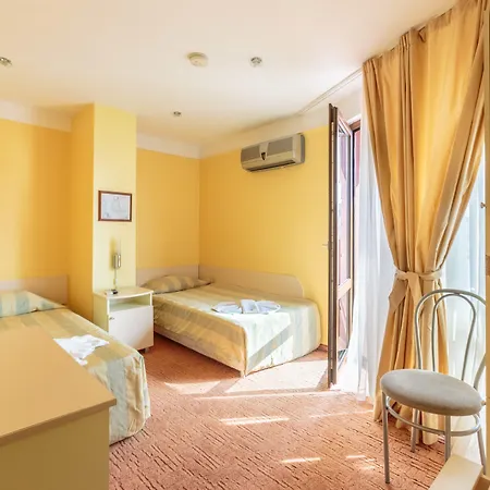 Гостевой дом & Fotinov Бургас