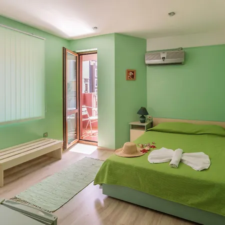 Гостевой дом & Fotinov 3*