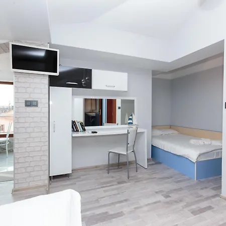 & Fotinov Гостевой дом 3*