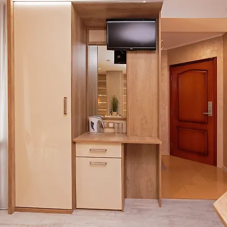 & Fotinov Гостевой дом Бургас