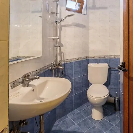 & Fotinov Πανσιόν