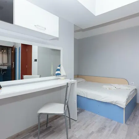 & Fotinov Бургас